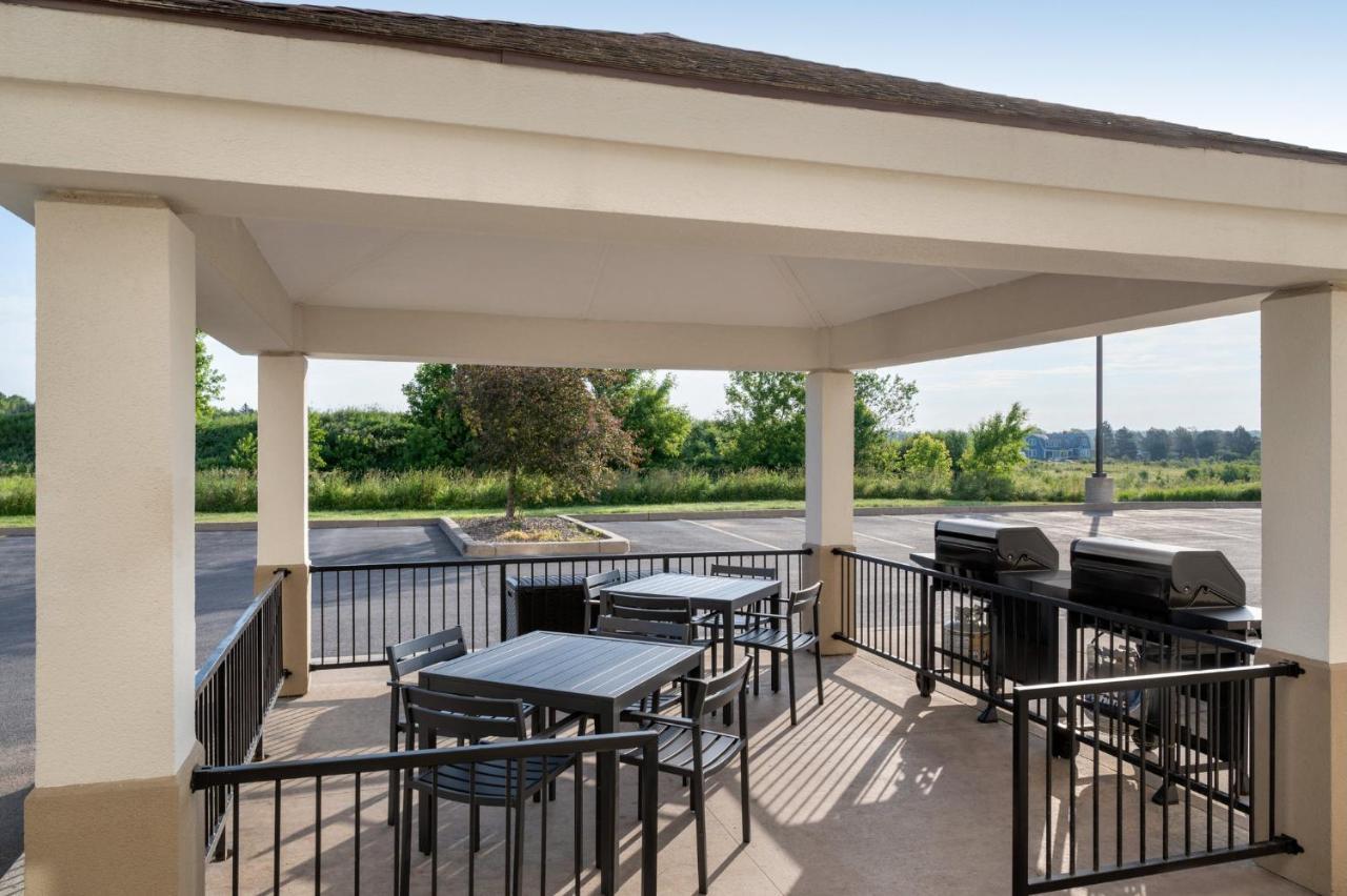 Candlewood Watertown Drum By Ihg Hotel 2*